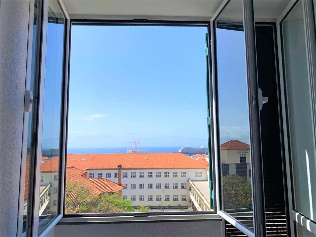 Madeira, 3 Bedroom Apartment With Ocean Views In Funchal Exterior photo